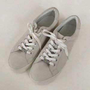 NWOT J/Slides suede sneakers in very light grey